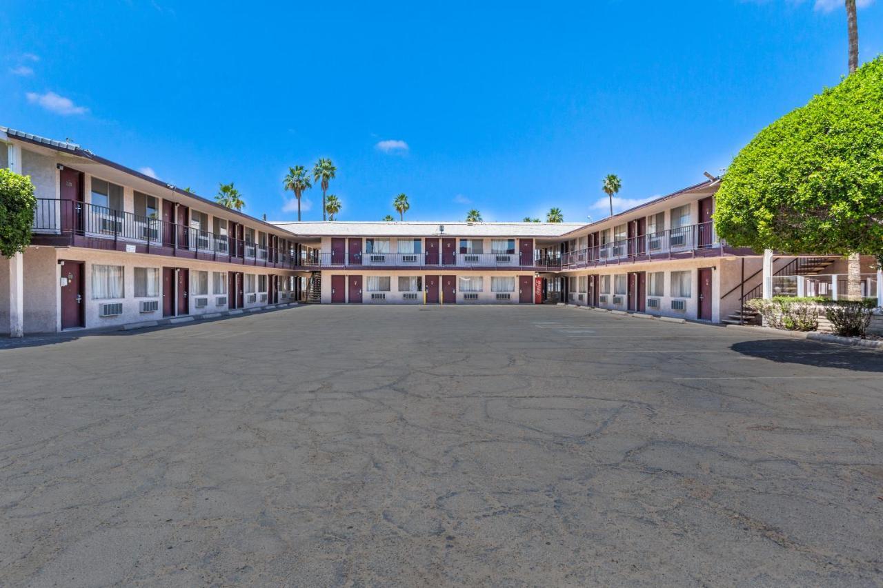 Knights Inn And Suites Yuma Exterior foto